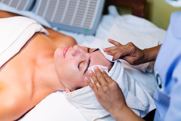 The Definitive Handbook for Thermage Skin Tightening Therapy